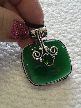 Beautiful GREEN ONYX & GREEN QUARTZ Handmade Sterling 925 Pendant/Cord #430E
